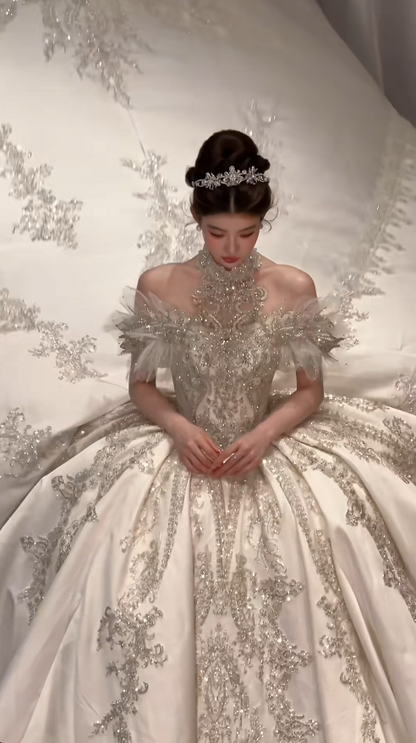 Princess Off-shoulder Ball Gown Satin Long Wedding Dresses with Rhinestone Appliques White Bridal Gowns Short Sleeve Bridal Dresses ED05070