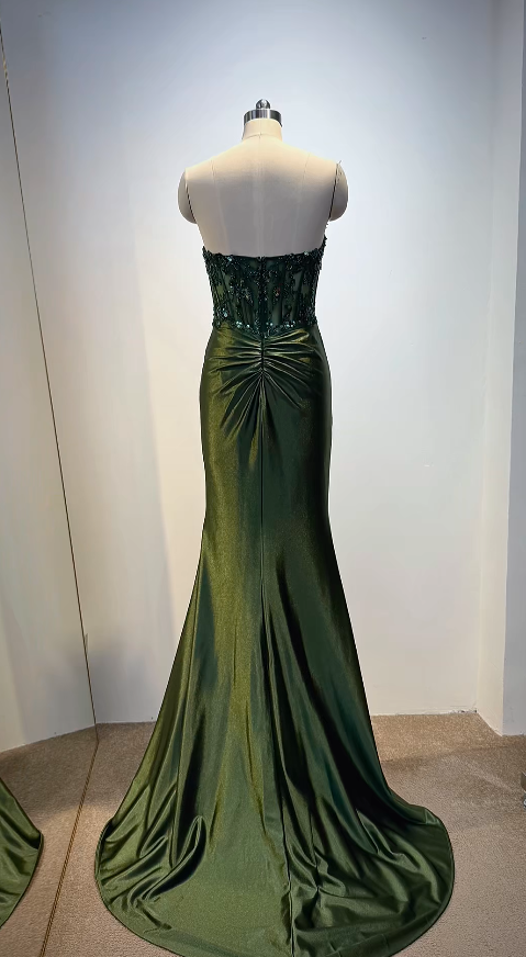 Elegant Sweetheart Neck Sheath Dark Green Long Prom Dresses Beaded Satin Dark Green Evening Dresses ED05086