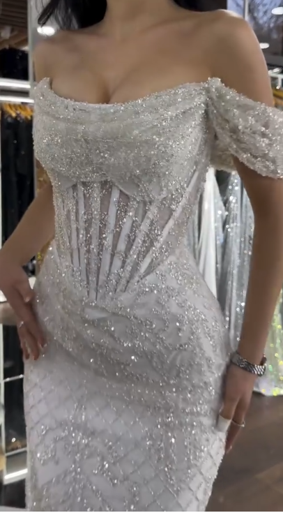 Elegant Off-shoulder Sheath White  Long Prom Dresses Glitter Tulle Beaded White Evening Gowns ED05188