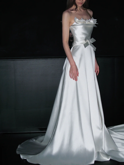 Timeless Strapless A-Line White Long Wedding Dresses Satin White Bridal Gowns Sleeveless Bridal Dresses ED05203