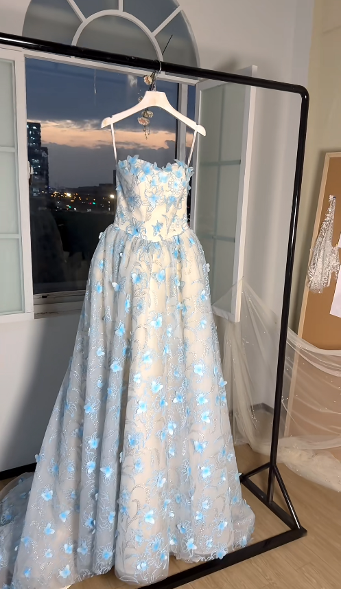 Glam Strapless A-Line Long Prom Dress Tulle Appliques Blue Birthday Dresses ED05247