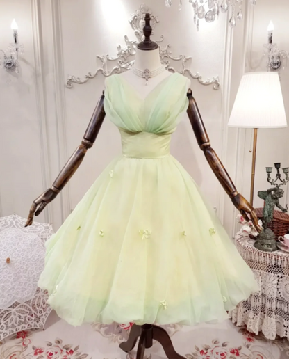 Cute V-neck A-Line Short Prom Dresses Tulle Green Birthday Dresses ED05269