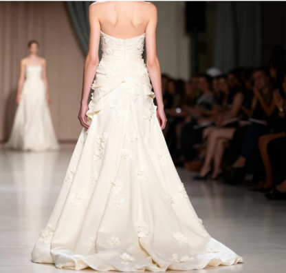 Chic Sheath Off-White Long Prom Dresses Strapless Chiffon Sleevelesss Formal Dresses ED05288