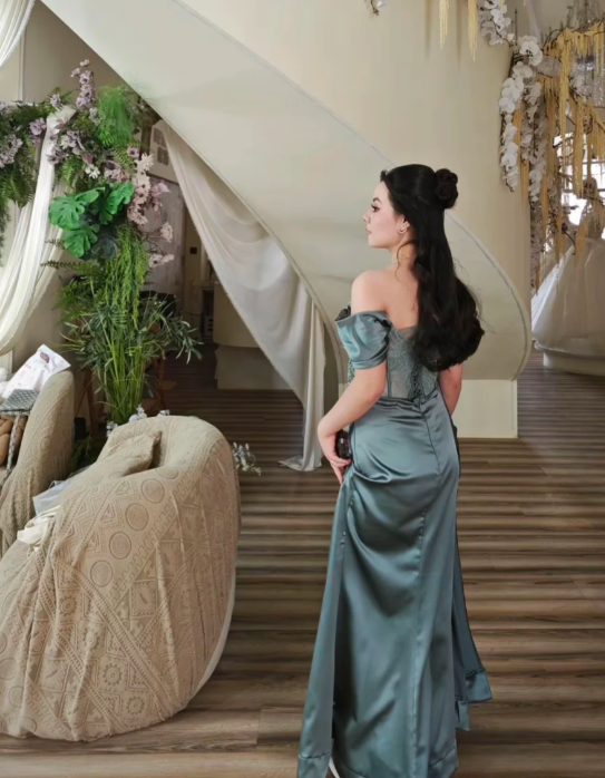 Glam Sheath Dark Green Long Prom Dresses Off-shoulder Satin Dark Green Evening Dresses ED05311