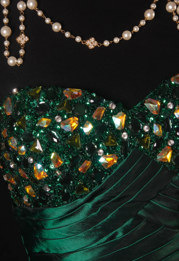 Vintage Sheath Green Long Prom Dresses Strapless Satin Beaded Green Birthday Dresses Sleeveless Formal Dresses ED05321