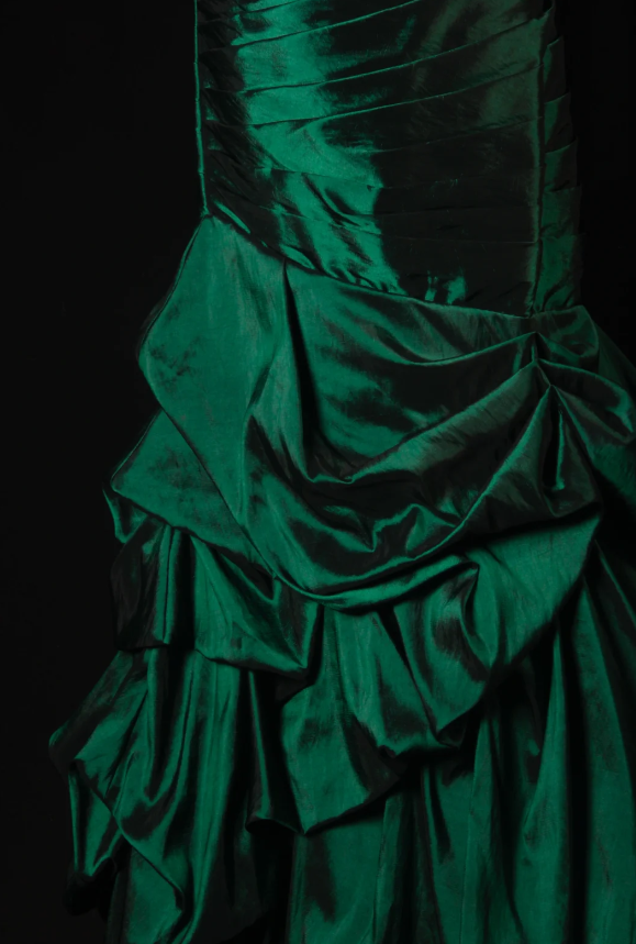 Vintage Sheath Green Long Prom Dresses Strapless Satin Beaded Green Birthday Dresses Sleeveless Formal Dresses ED05321