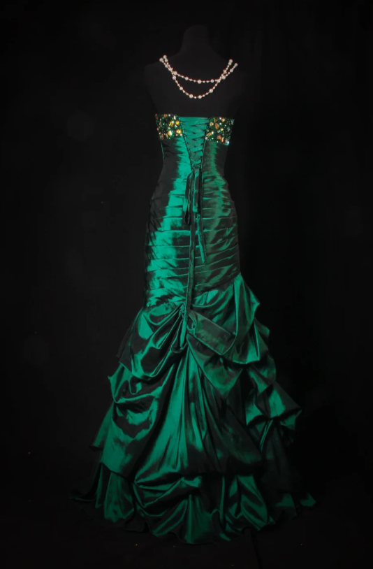 Vintage Sheath Green Long Prom Dresses Strapless Satin Beaded Green Birthday Dresses Sleeveless Formal Dresses ED05321