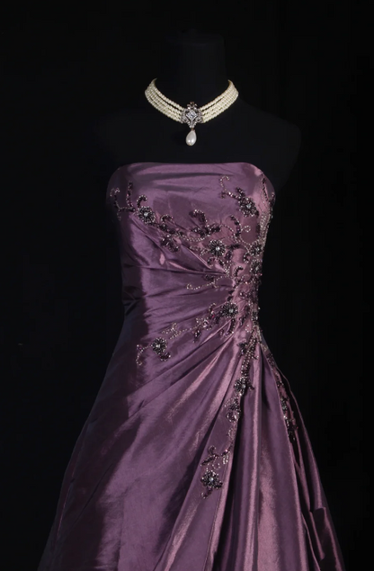 Elegant A-Line Grape Long Prom Dresses Strapless Satin Beaded Grape Birthday Dresses Sleeveless Formal Dresses ED05323