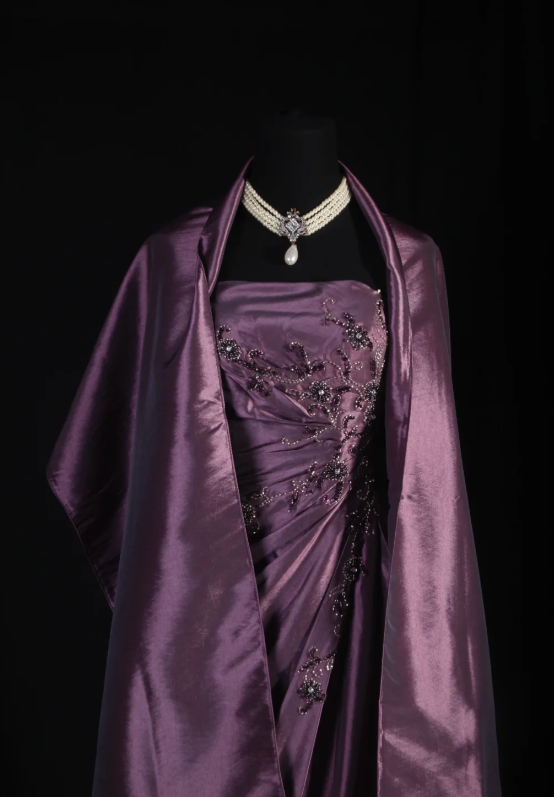 Elegant A-Line Grape Long Prom Dresses Strapless Satin Beaded Grape Birthday Dresses Sleeveless Formal Dresses ED05323