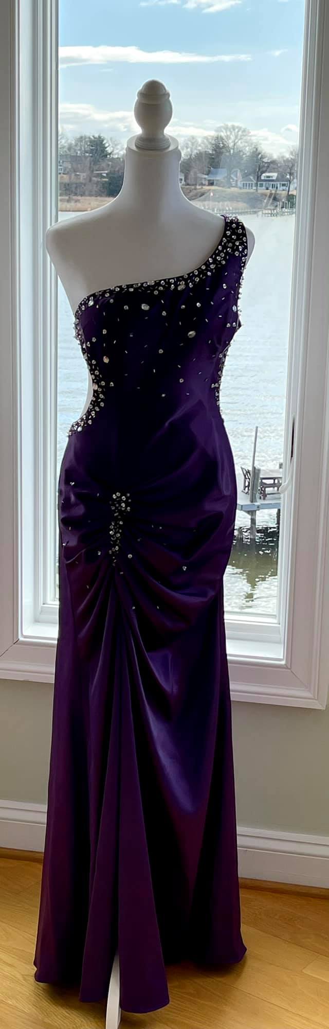 Sexy One-shoulder Sheath Long Prom Dresses，Satin Beaded Dark Purple Evening Dresses ED05328