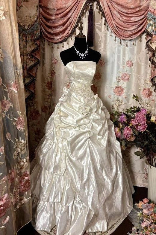 Elegant  A-Line Long Prom Dresses Strapless White Birthday Dresses Satin White Sweet 16 Dresses ED05338