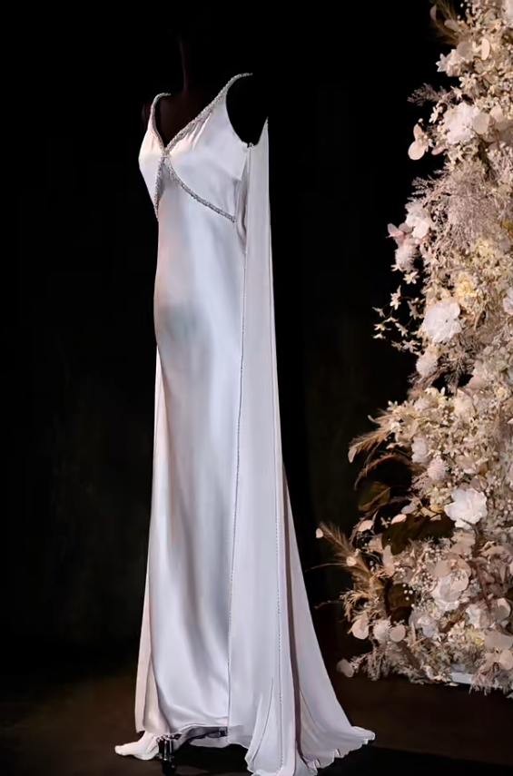 Elegant Sheath Long Prom Dresses Satin Beaded White Evening Dresses Sleeveless Formal Dresses ED05365