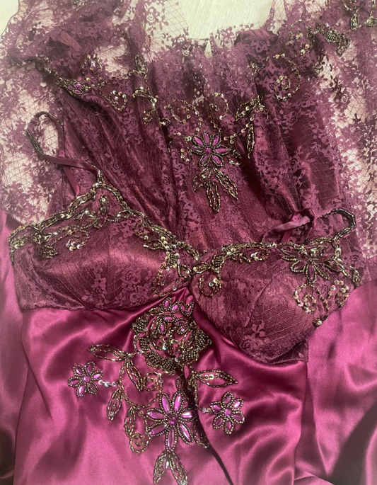 Elegant Sheath Long Prom Dresses Satin Beaded Grape Evening Dresses Sleeveless Formal Dresses ED05366