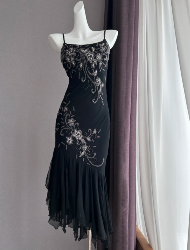 Glam Spaghetti Straps Sheath Short Prom Dresses Chiffon Beaded Black Formal Dresses ED05371