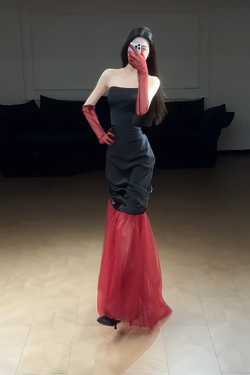 Simple Black Sheath Long Prom Dresses Strapless Evening Dresses Sleeveless Black Formal Dresses ED05418