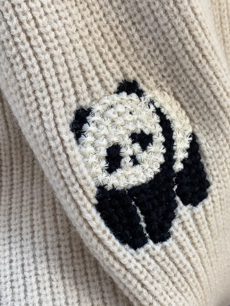 Süßer Strickjackenmantel mit Panda-Stickerei ED0542