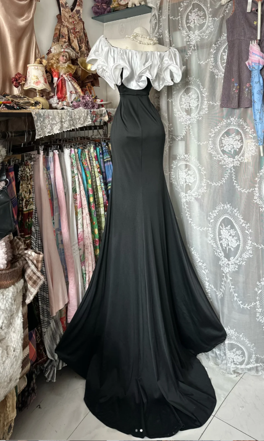Glam Sheath Black Long Evening Dresses Off-shoulder Satin Formal Dresses ED05447
