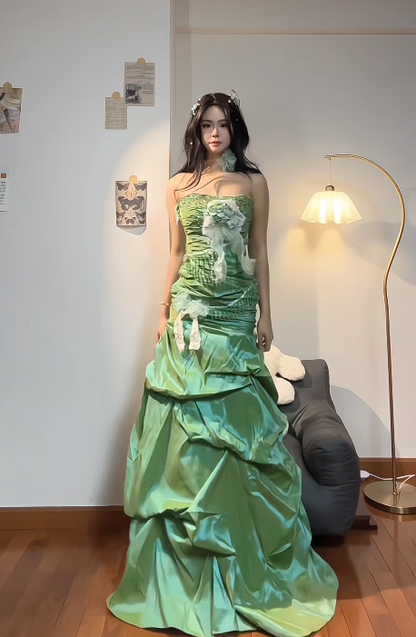 Cute Strapless Sheath Long Prom Dresses Satin Green Quinceanera Dresses Sleeveless Sweet 16 Dress ED05455