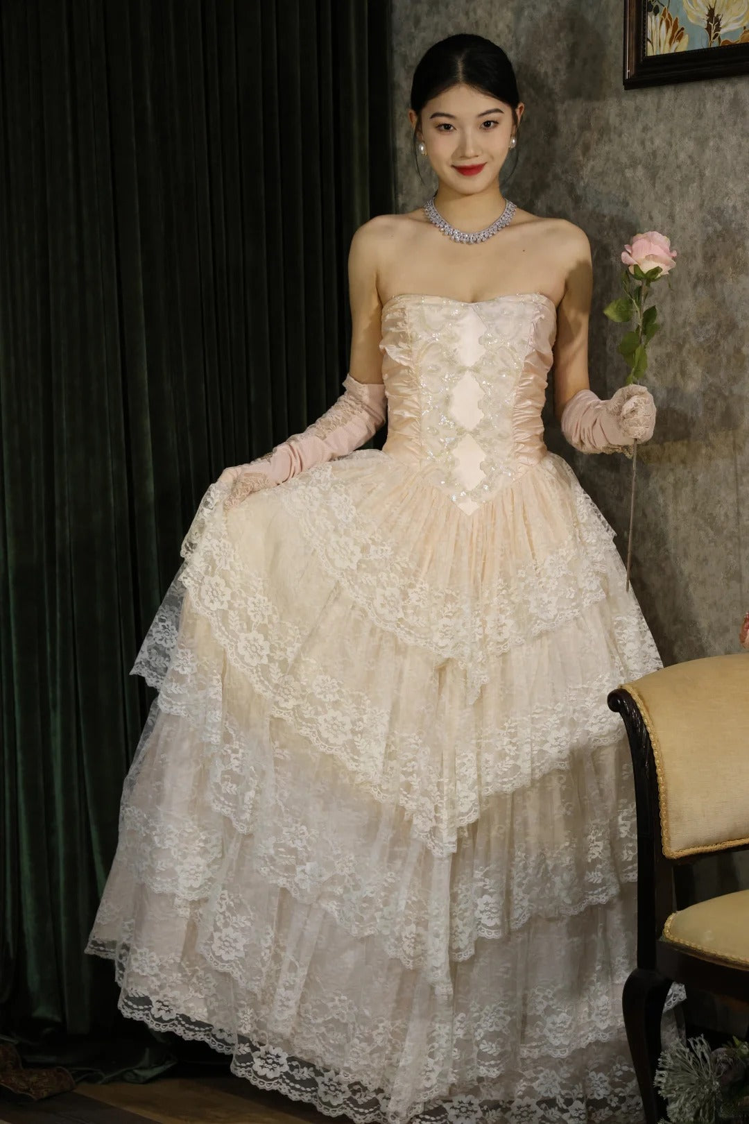 Elegant A-Line White Long Prom Dresses  Strapless Retro Lace Wedding Dresses ED05485