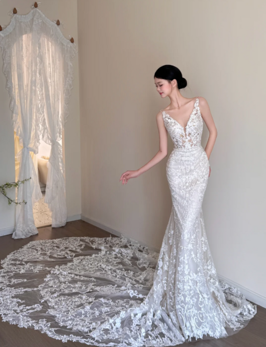 Timeless V-Neck Mermaid Long Wedding Dresses Tulle Appliques White Bridal Gowns Sleeveless Bridal Dresses ED05495