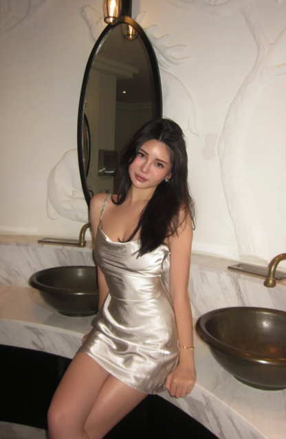 Sexy Sheath Short Prom Dresses Satin Backless Party Dresses Straps Champagne Birthday Dresses ED05503