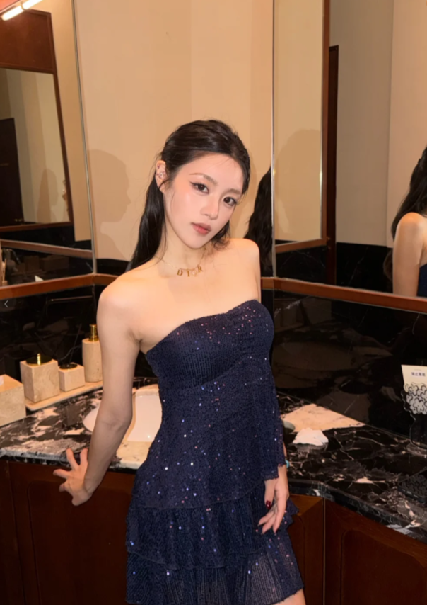 Sexy Sheath Short Prom Dresses Sequins Formal Dresses Strapless Navy Blue Birthday Dresses ED05504