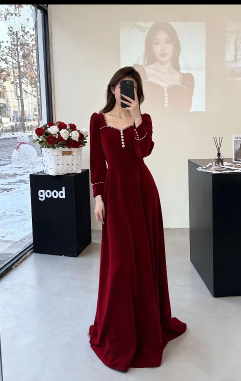 Elegant Square neck A-Line Burgundy Long Prom Dresses ED05535