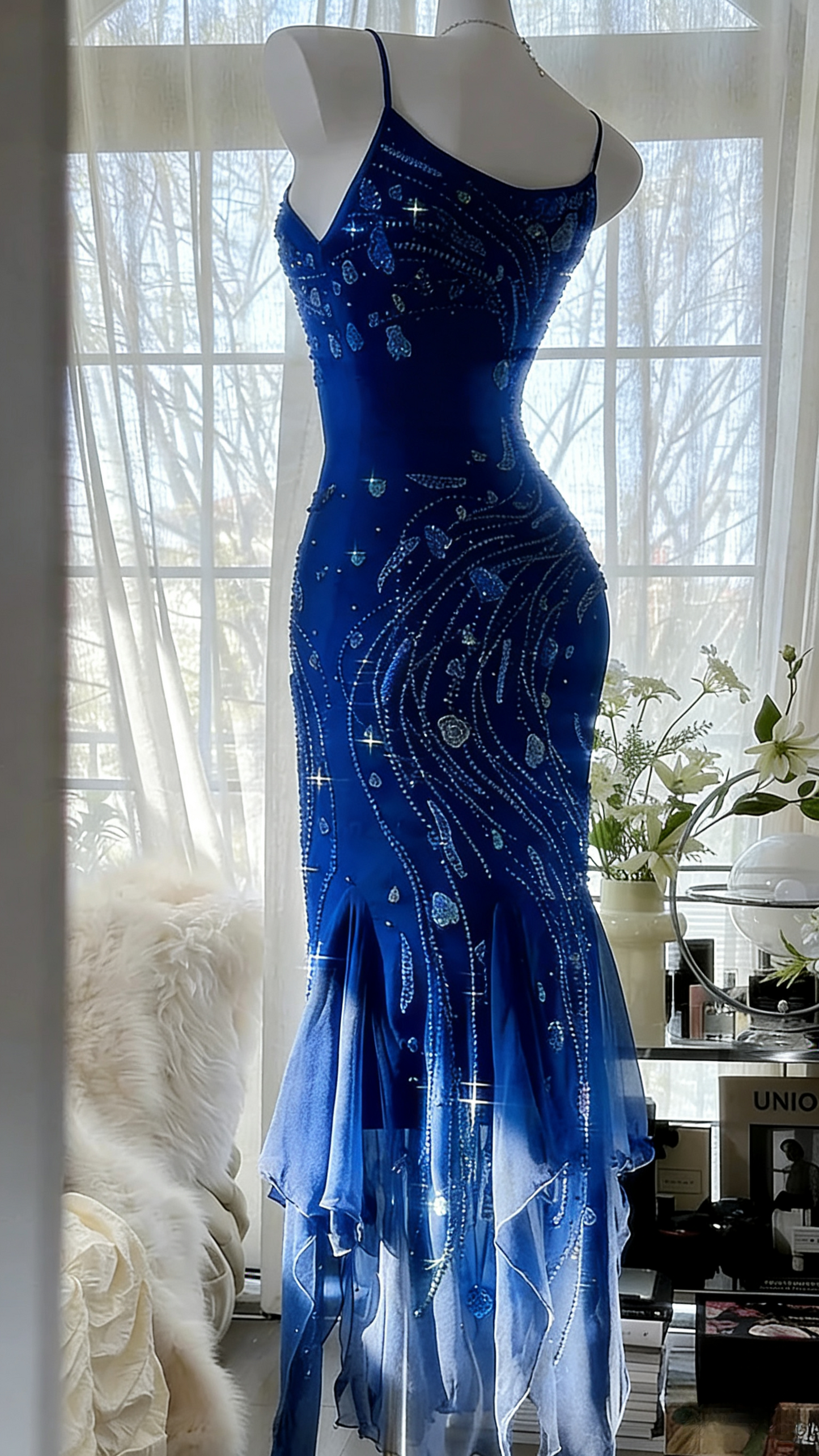Gorgeous Spaghetti Straps Sheath Long Prom Dresses Chiffon Beaded Royal Blue Evening Gowns Sleeveless Formal Dresses ED05546