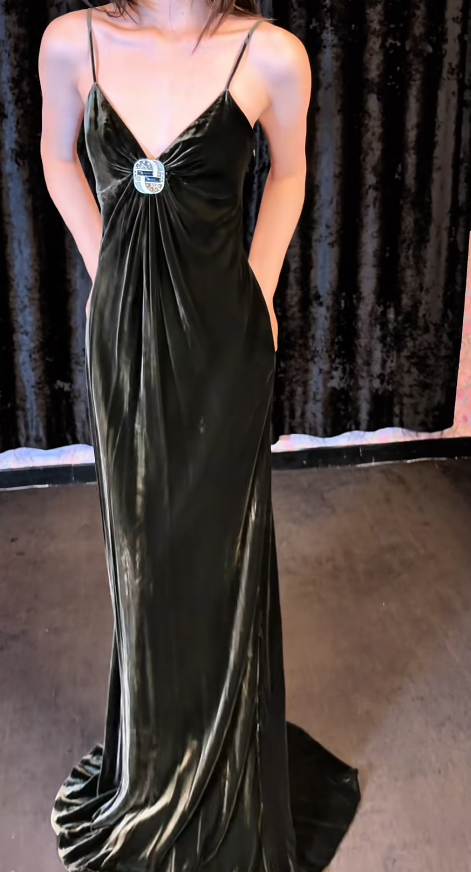 Sexy Spaghetti Straps Sheath Long Prom Dresses Velvet Dark Green Evening Gowns   ED05551
