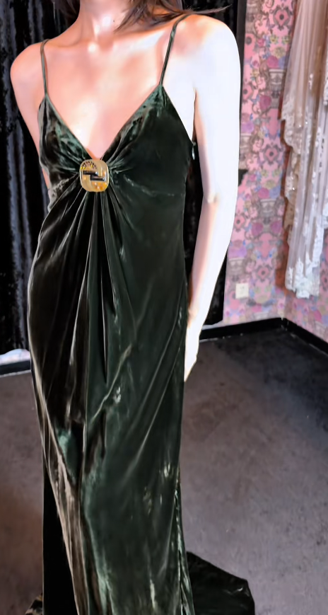 Sexy Spaghetti Straps Sheath Long Prom Dresses Velvet Dark Green Evening Gowns   ED05551