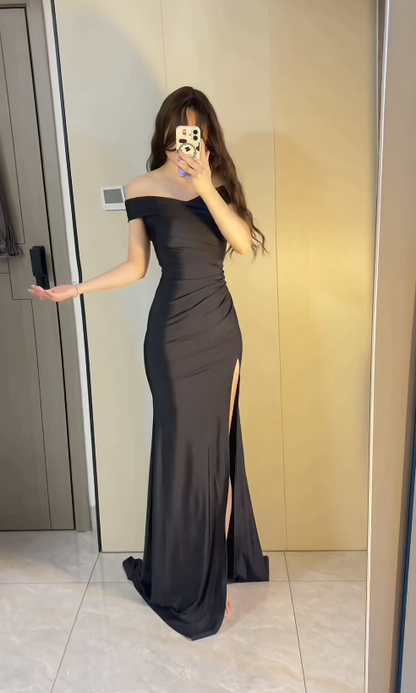 Sexy Off-shoulder Sheath Long Prom Dresses Satin Black Evening Gowns With Slits  ED05553