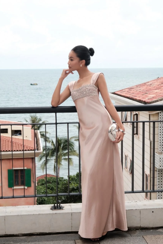 Chic Straps Sheath Long Prom Dresses Satin Pink Wedding Guest Dresses ED05561