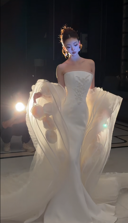 Simple Strapless Mermaid Long Weddng Dresses Satin White Bridal Gowns Sleeveless Bridal Dresses ED05573