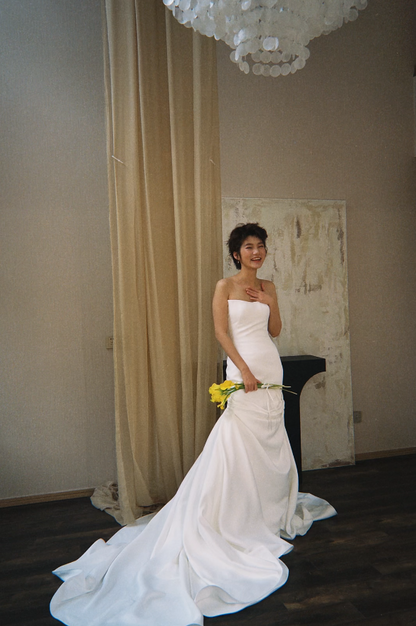 Simple Strapless Sheath Long Weddng Dresses Satin White Bridal Gowns Sleeveless Bridal Dresses ED05575