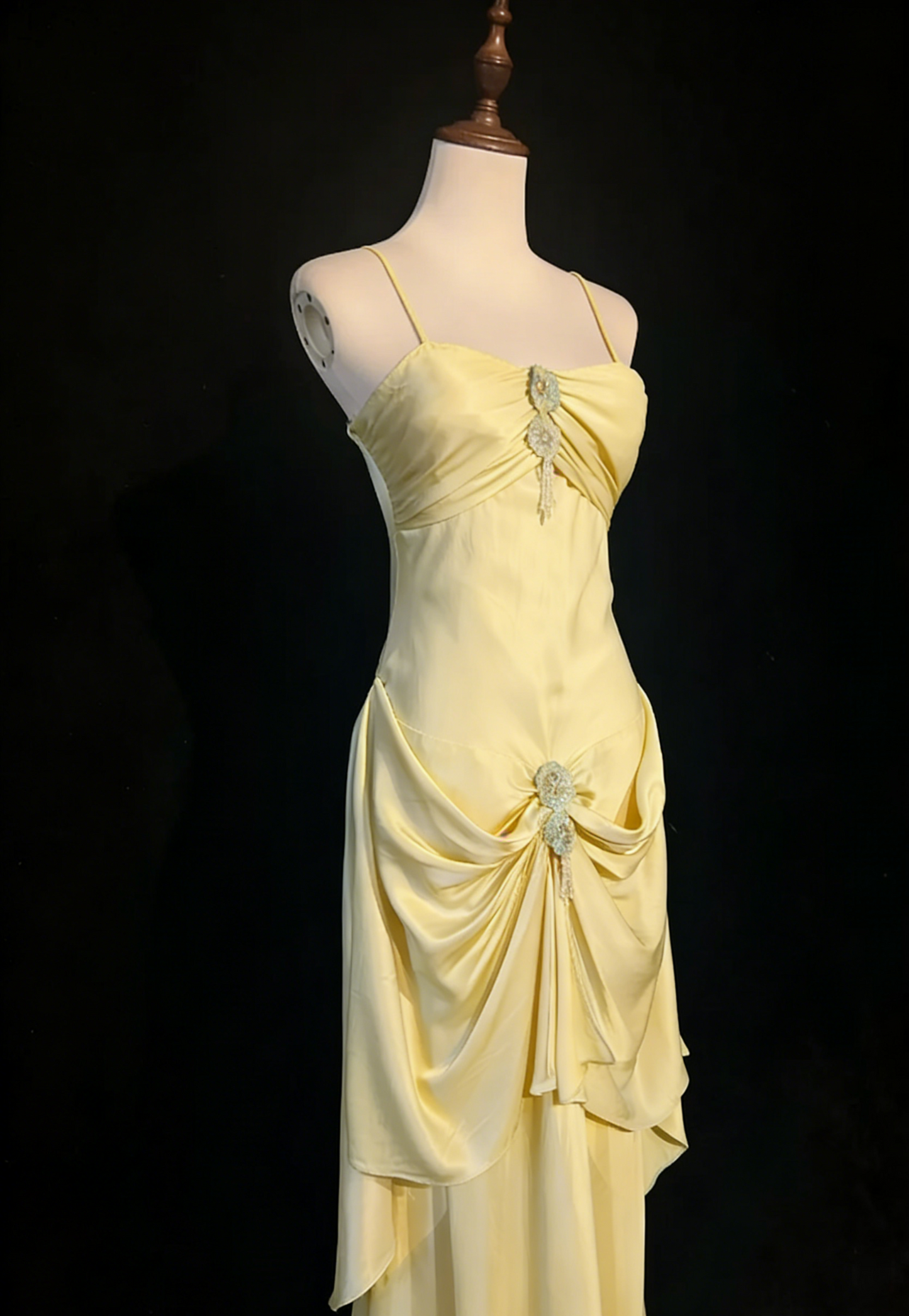 Chic Halter Sheath Short  Prom Dresses Satin Blue Evening Gowns Sleeveless Formal Dresses ED05577