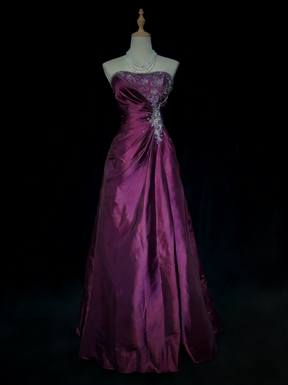 Chic  Strapless Sheath Long  Prom Dresses Applique Satin Grape Evening Gowns Sleeveless Formal Dresses ED05578