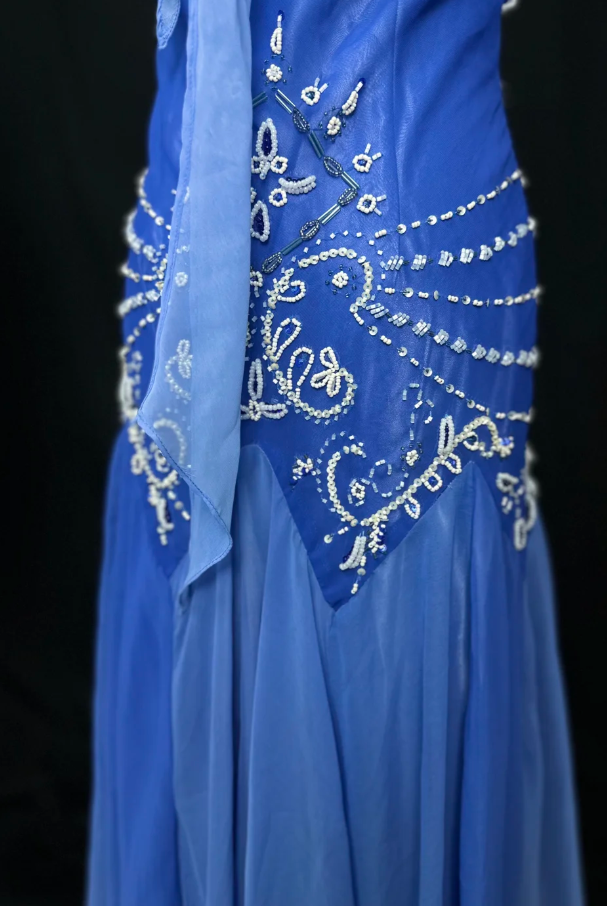 Glam Halter Sheath Prom Dresses, Beaded Chiffon Blue Birthday Dresses Sleeveless Evening Gowns ED05612