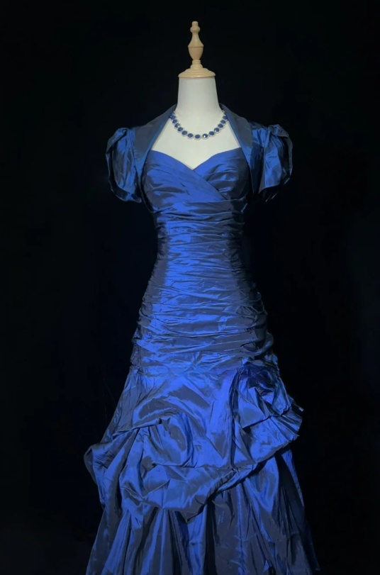 Gorgeous Straps Sheath Long Prom Dresses Satin Navy Blue Evening Dresses Sleeveless Birthday Dresses  ED05627