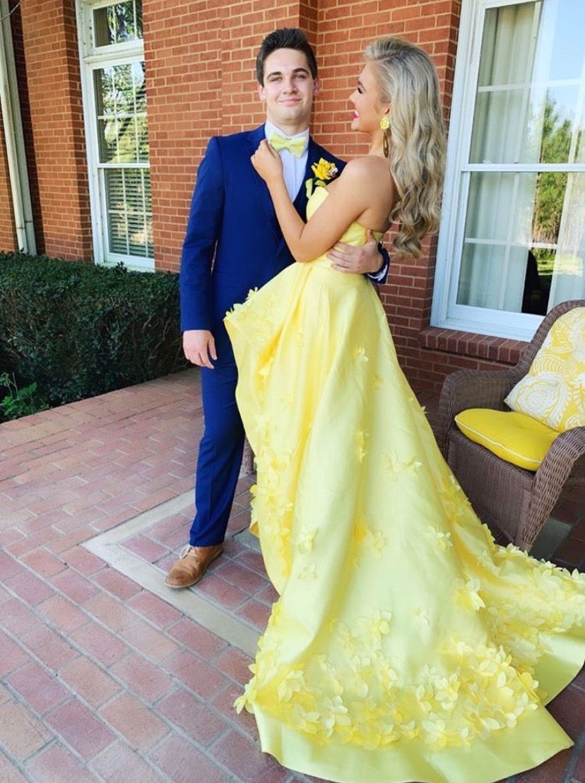 Chic Strapless A-Line Long Prom Dresses Applique Satin Yellow Evening Dresses Sleeveless Yellow Birthday Dresses  ED05636