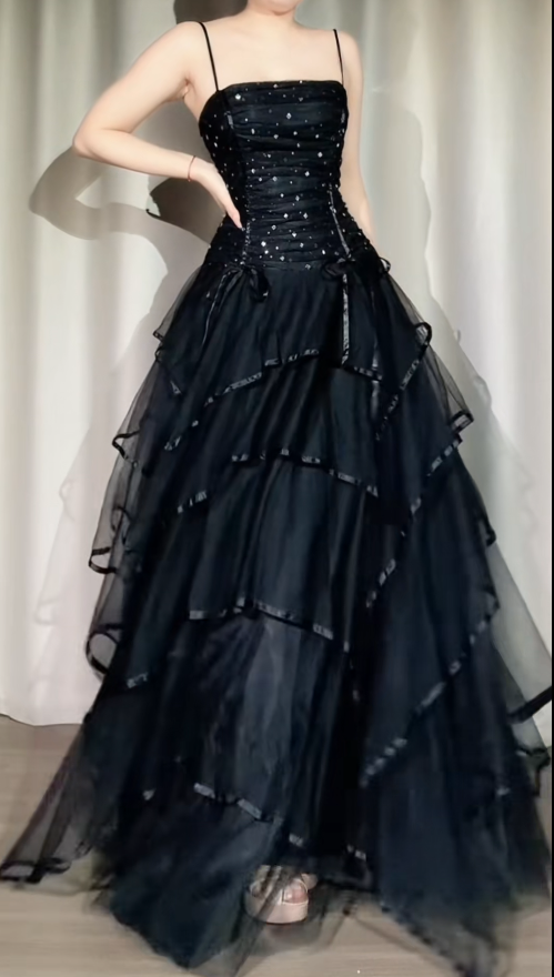 Chic Spaghetti Straps A-line Long Prom Dresses Tulle Black Evening Dresses  Sleeveless Birthday Dresses ED05644