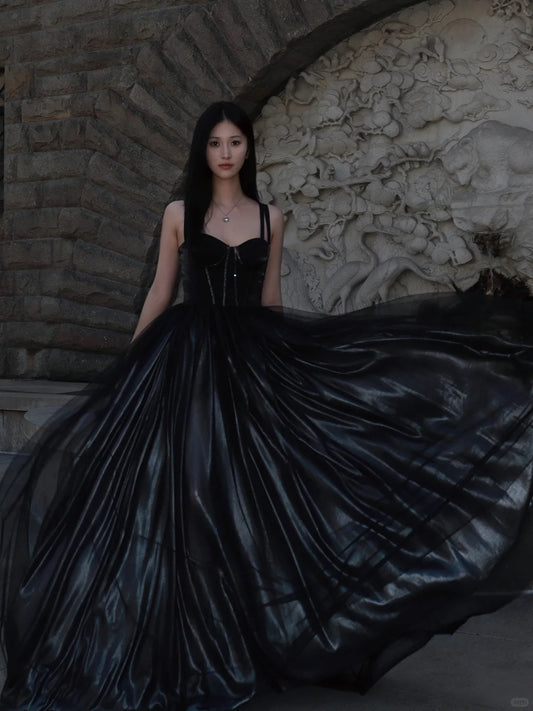 Simple Spaghetti Straps A-Line Long Prom Dresses Tulle Black Evening Gowns Sleeveless Party Dresses ED05673