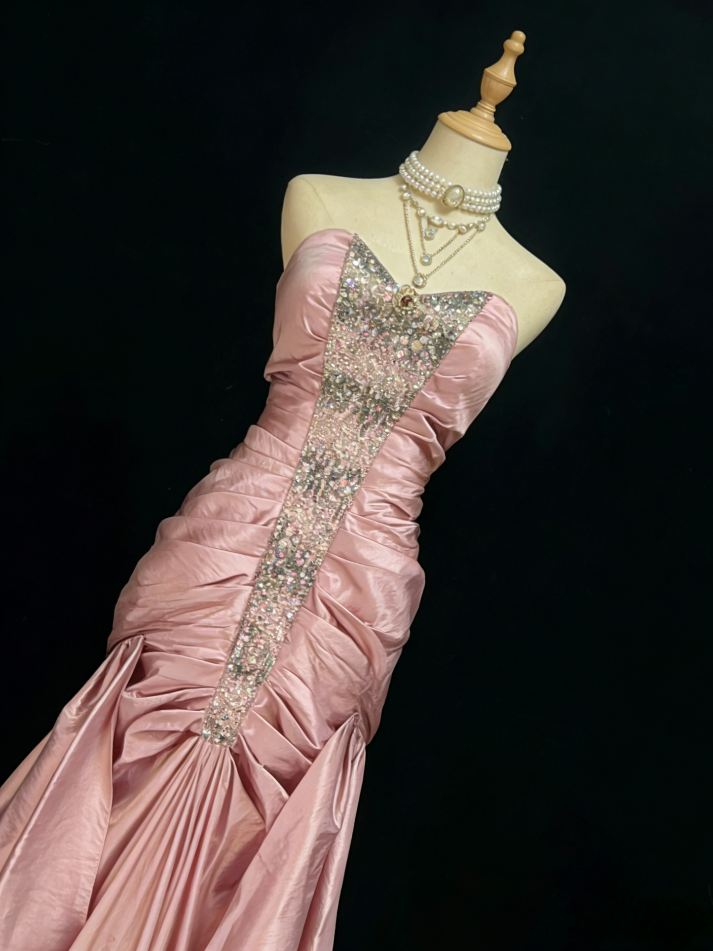 Fairy Sweetheart Neck Sheath Long Prom Dresses Satin Green Evening Gowns Sleeveless Birthday Dresses ED05688