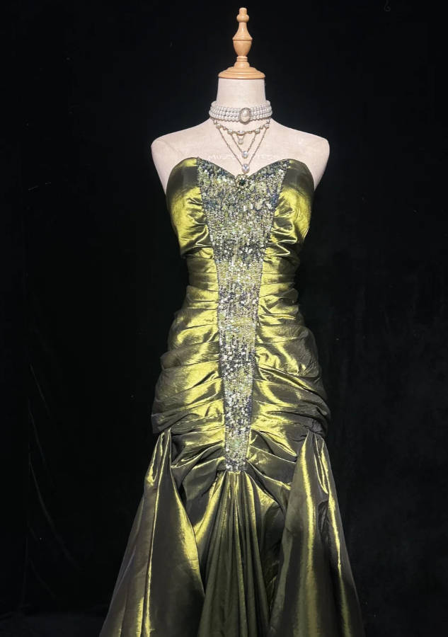 Fairy Sweetheart Neck Sheath Long Prom Dresses Satin Green Evening Gowns Sleeveless Birthday Dresses ED05688