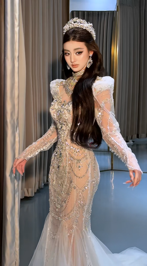 Gorgeous High Neck Mermaid Long Wedding Dresses Beaded Tulle  Bridal Gowns  ED05692