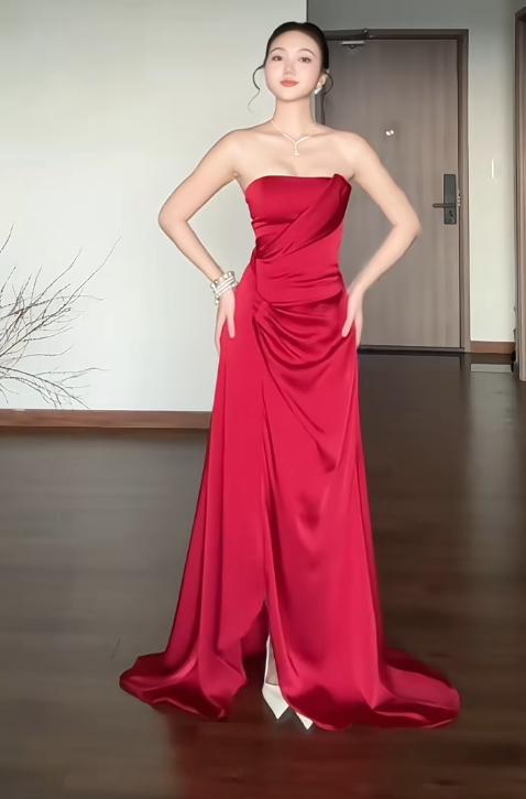 Red Sheath Long Prom Dresses Gorgeous Satin Strapless Evening Dresses Sleeveless Party Dresses ED05705