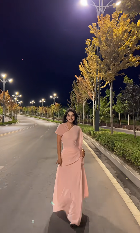 Pink Sheath Long Prom Dresses Gorgeous Chiffon Evening Dresses Pink Wedding Guest Dresses ED05706