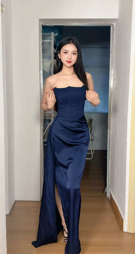 Chic Sheath Navy Blue Long Prom Dresses Satin Strapless Evening Dresses  Sleeveless Formal Dresses ED05708