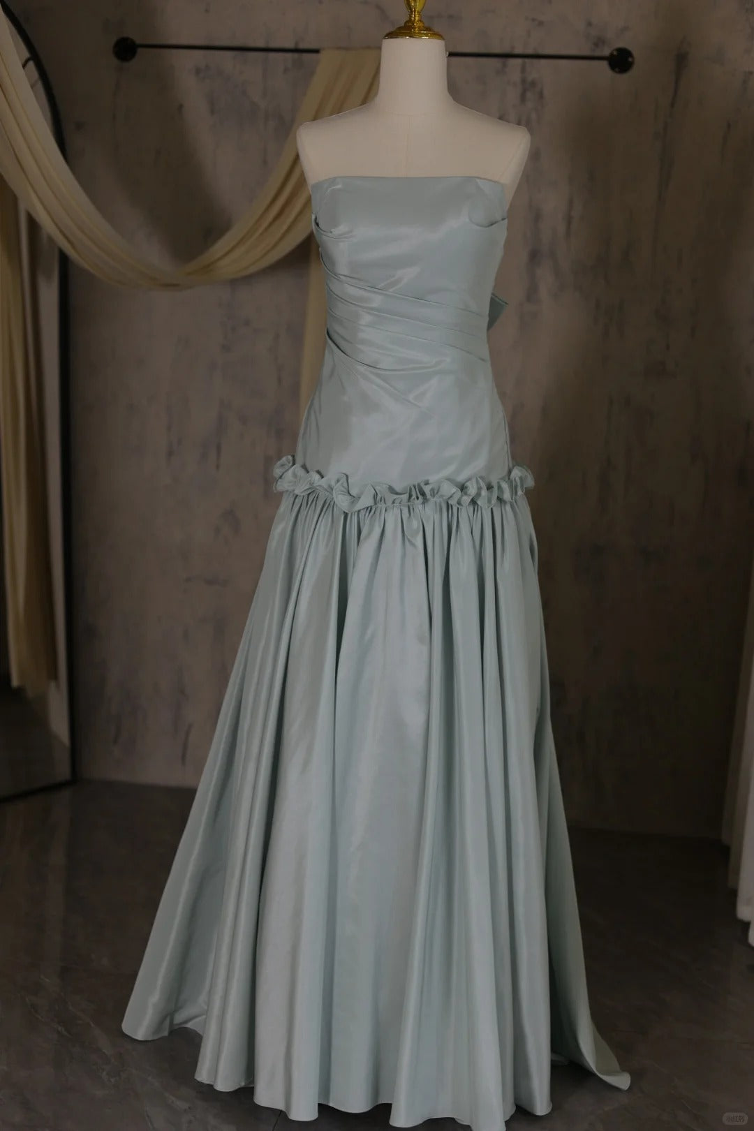 Gorgeous A-Line Tiffany Blue Long Prom Dresses Satin Strapless Evening Dresses Sleeveless Birthday Dresses ED05714
