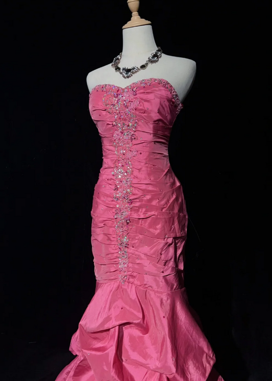 Chic Pink Sheath Long Prom Dresses Strapless Evening Dresses Beaded Satin Sleeveless Formal Dresses ED05723