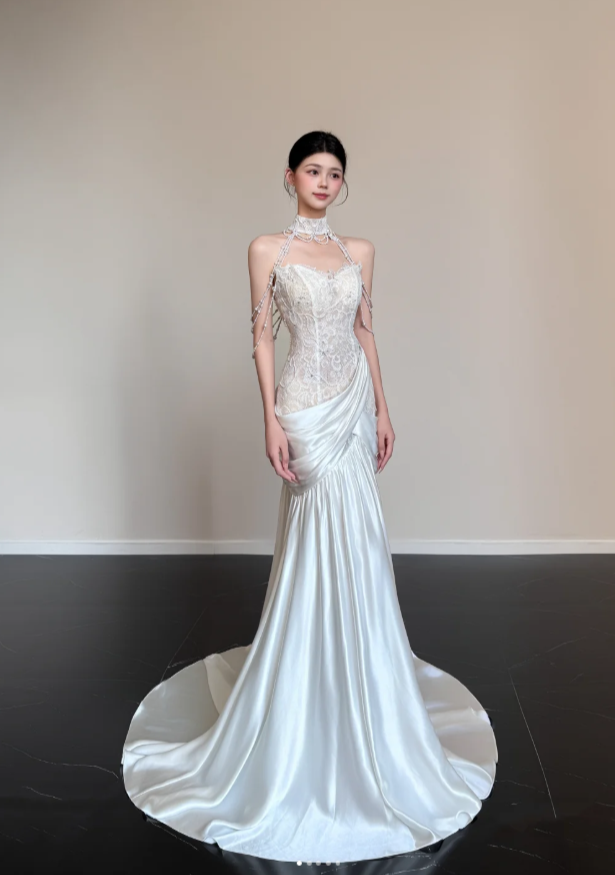 Elegant Mermaid White Long Wedding Dresses Satin Strapless Bridal Dresses Sleeveless Bridal Gowns ED05744